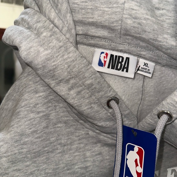 Los Angeles Lakers Gray Hoodie - Picture 3 of 3